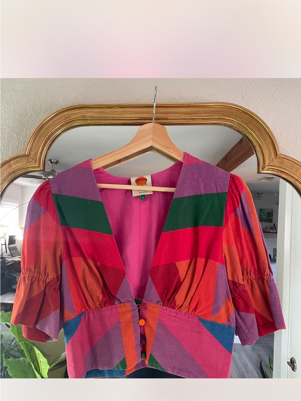 FARM Rio Bold Multicolor Geometric V-Neck Crop Blouse